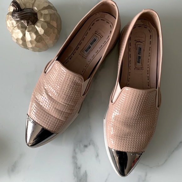 Miu Miu | Textured Leather Loafers w/ Metal Cap Toe - Picture 3 of 16